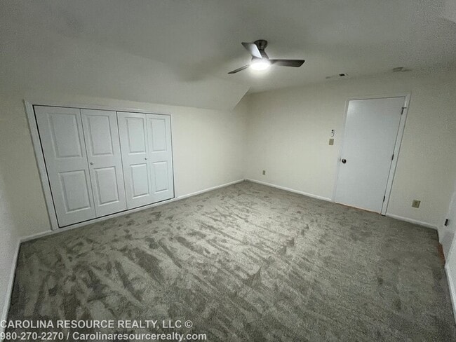 Building Photo - 4535 Dawnwood Dr
