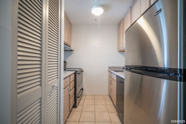 Building Photo - $3,000 / 2br - 731ft2 - 2 BED 2 BATH CONDO IN PEARLRIDGE G&T