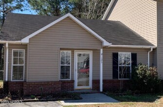 Building Photo - 125 Mesa Ln