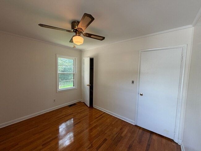 Building Photo - 808 W 32nd St