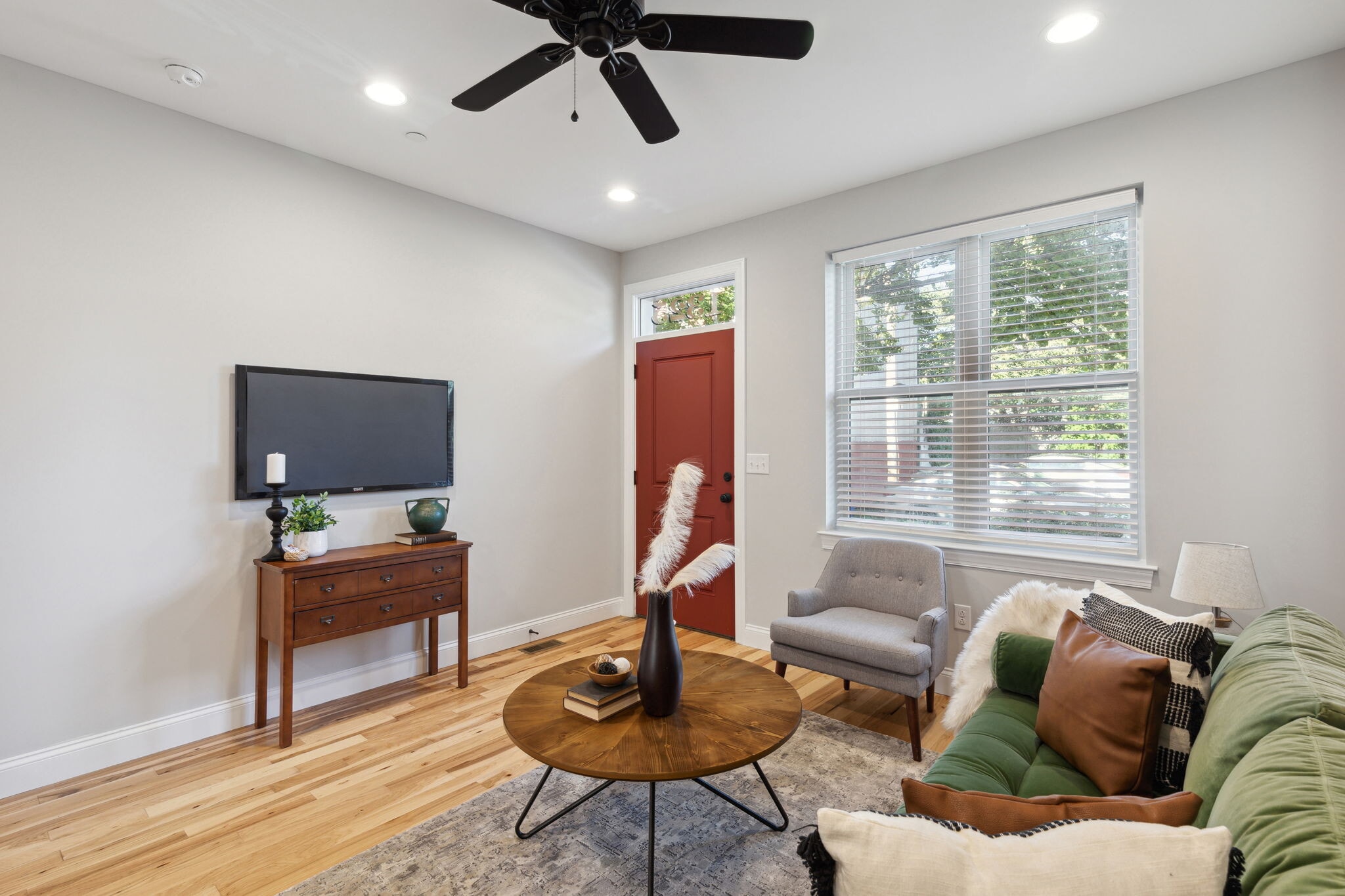 Building Photo - 1325 S Dover St