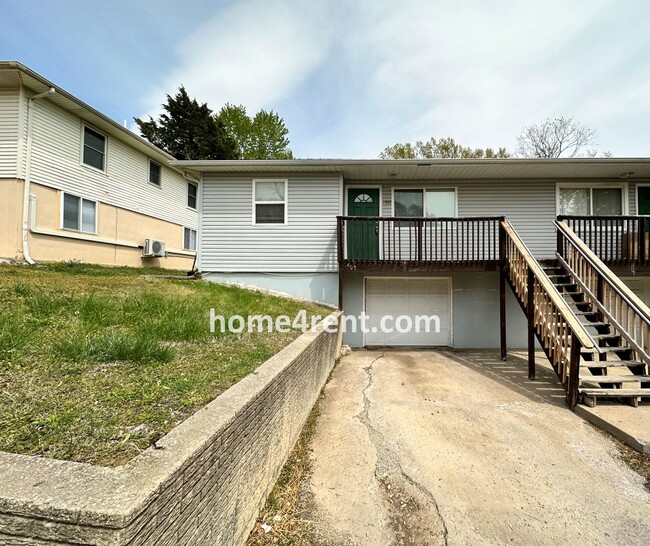 Primary Photo - Adorable Duplex Home in KCK w/ Stainless S...