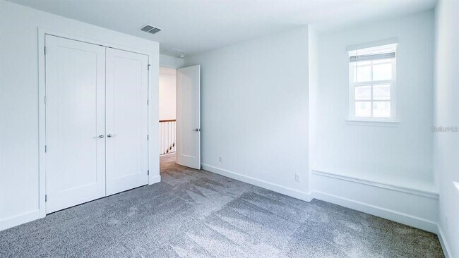 Building Photo - 7453 Estuary Lk Lp