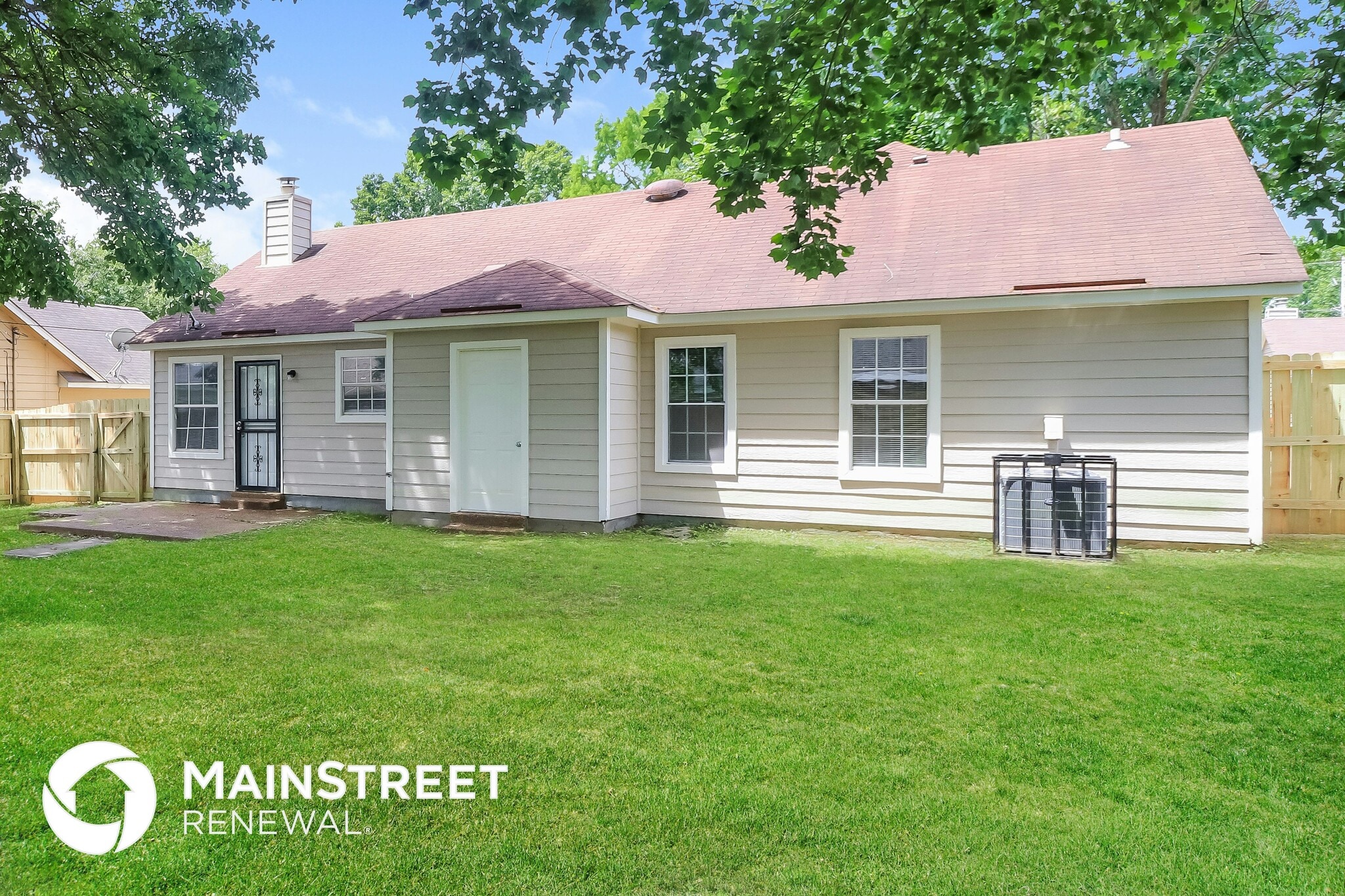 Building Photo - 6034 Cottage Hill Dr