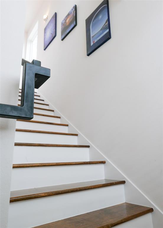 Building Photo - 1122 Linden St