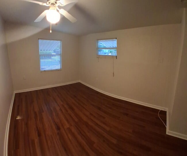 Building Photo - 5815 Garden Ave