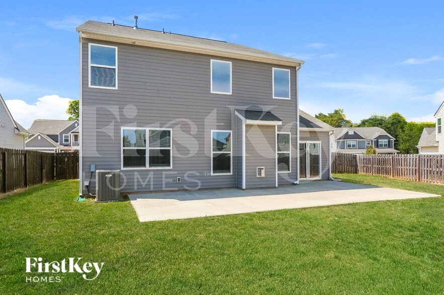 Building Photo - 140 Kingston Drive