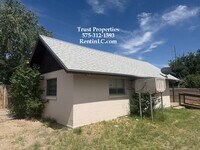 Building Photo - 920 Texas Dr