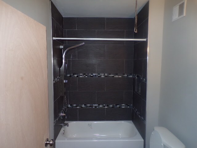 Building Photo - 1619 N 60th St