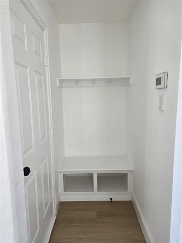 Building Photo - 10013 Daly Dr