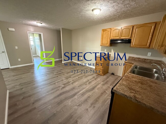 Building Photo - 3 bedroom, 2 bathroom home in White Pine