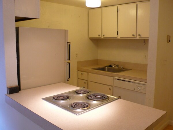 Building Photo - 2315 Spruce St