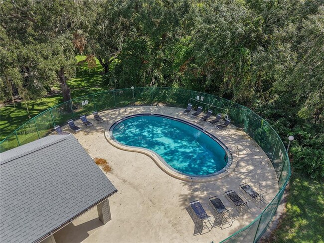 Building Photo - 6002 Laketree Ln