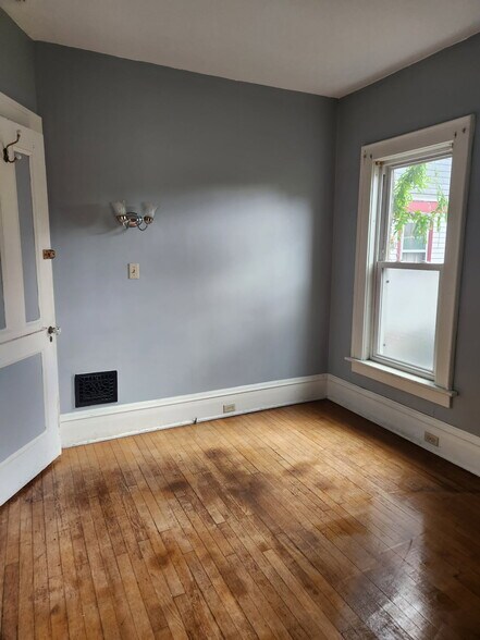 Bedroom #3 - 446 W 7th St