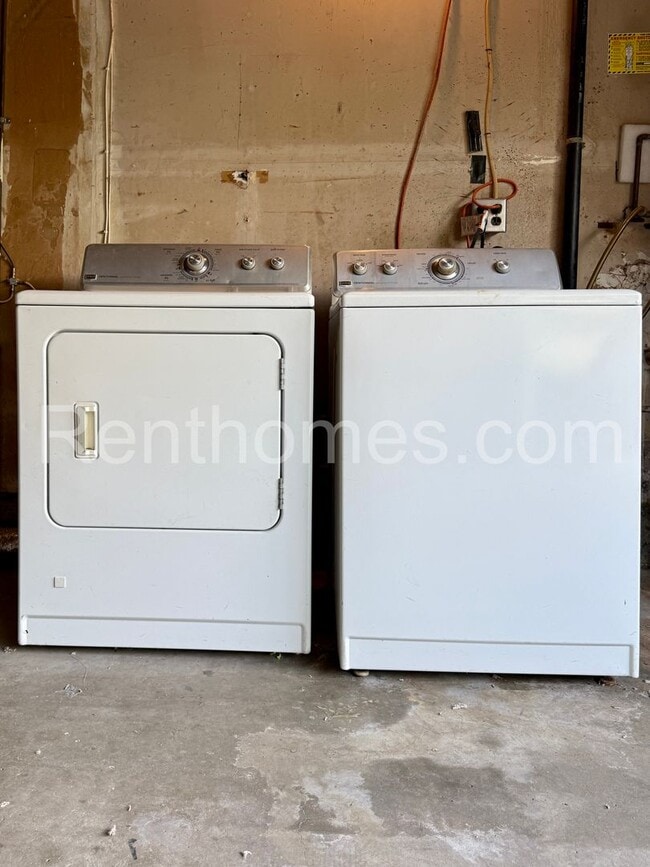 Building Photo - 5281 Constitution Rd