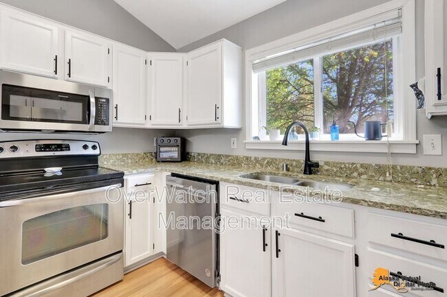 Building Photo - 9308 Hall Cir
