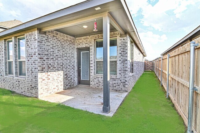 Building Photo - 1219 Santa Clara Dr