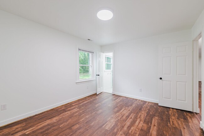 Building Photo - 1703 Choate Pl