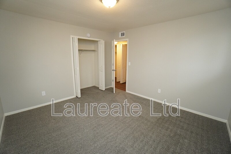 Building Photo - 1305 Wolff St