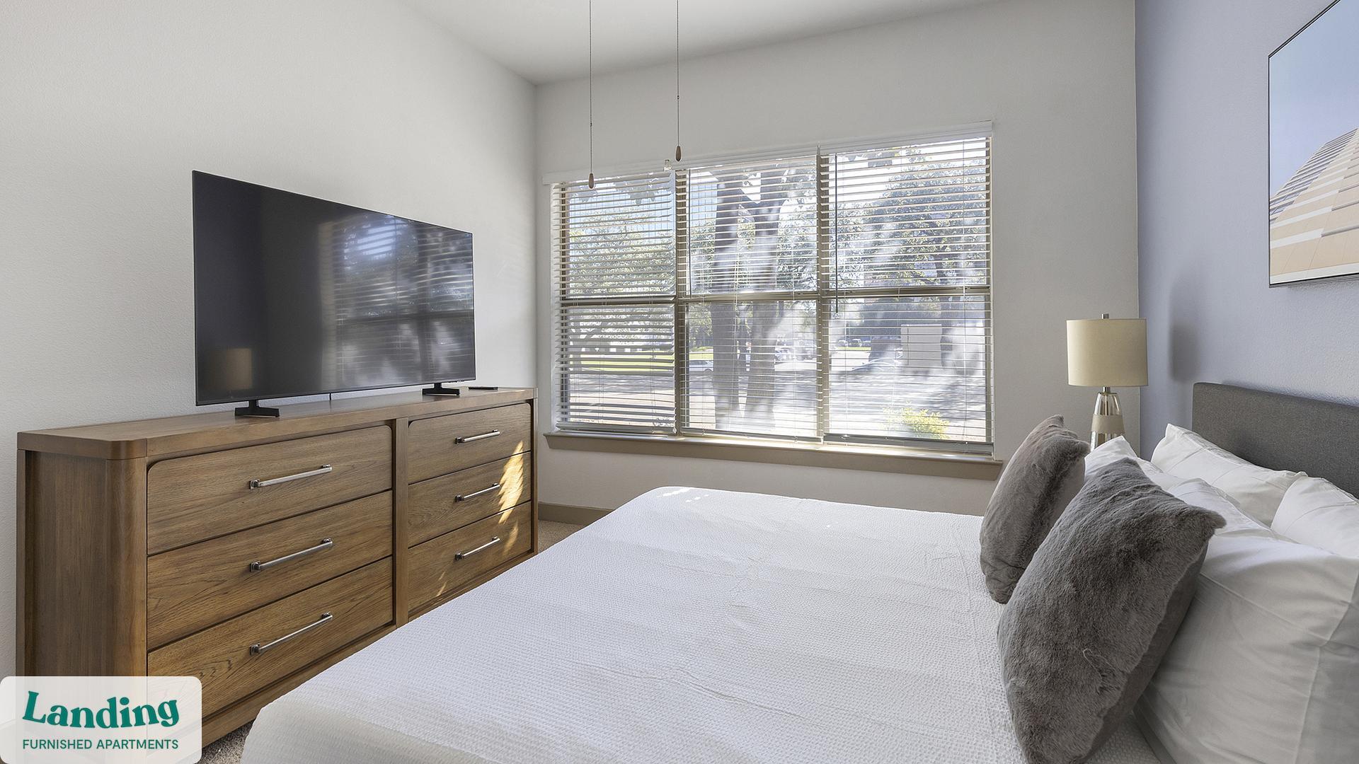 Building Photo - 5005 Galleria Dr