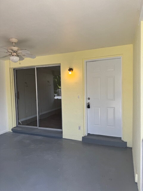 Building Photo - Spacious 2 Bedroom