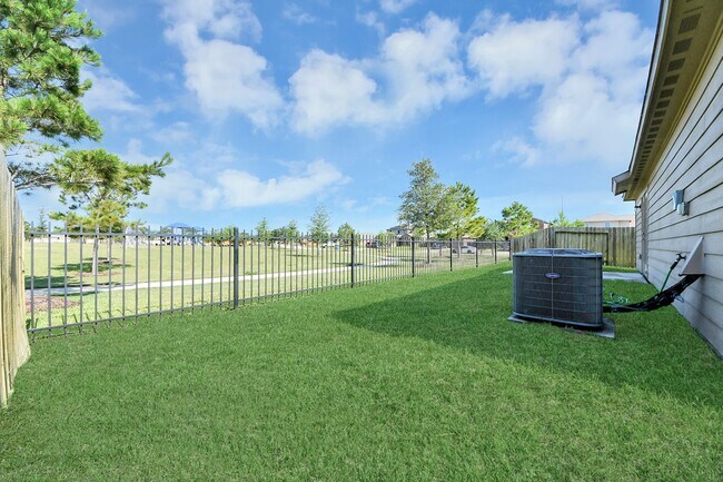 Building Photo - 1062 Mule Ridge Dr