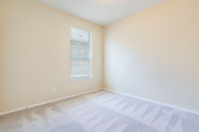 Building Photo - 141 Marcheeta Way