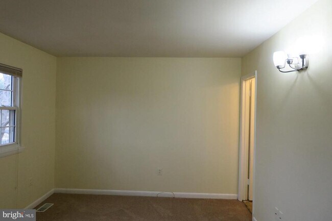 Building Photo - 3514 Cranmer Mews