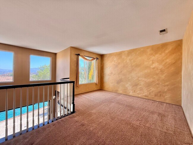 Building Photo - Luxurious Tuscan Style Villa in San Diego - Entertainers Dream!