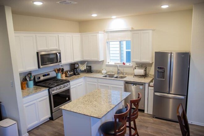 Building Photo - 7347 Harvest Bay