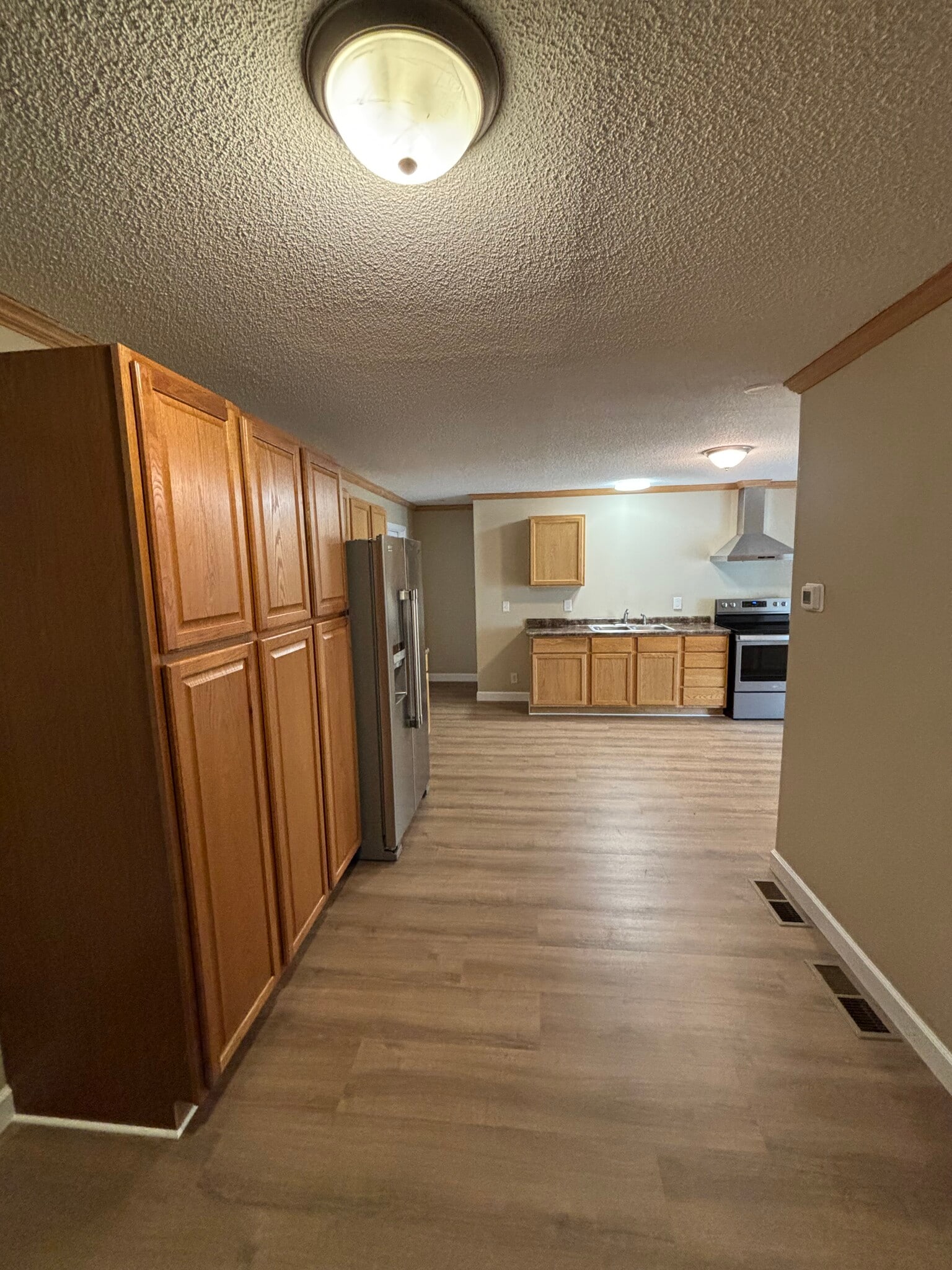 Dining - 221 Court Ave N