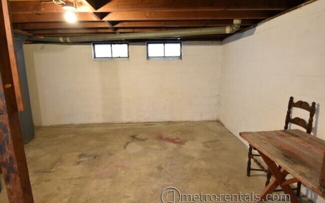 Building Photo - 2686-2688 Hibbert Avenue