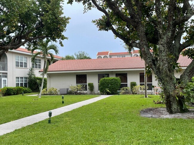 Building Photo - 250 NE 20th St