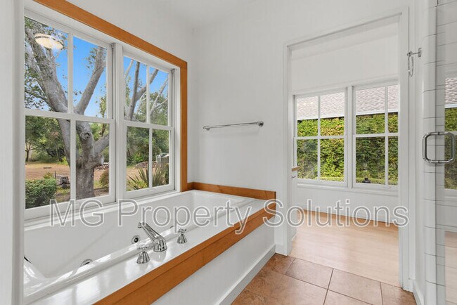 Building Photo - 5151 Nicasio Valley Rd