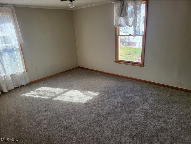 Building Photo - 55178.5 Maple Ave