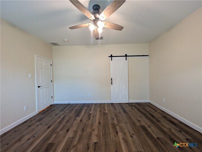 Building Photo - 349 Placid Meadow