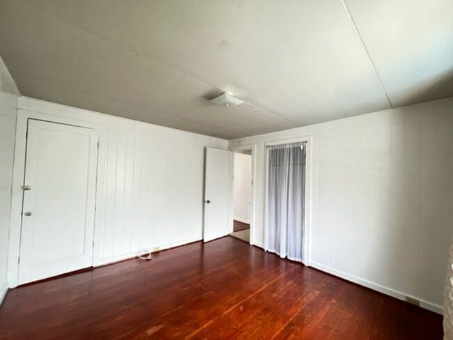 Building Photo - 3br/1ba Single Family House in the Nuuanu/Punchbowl Neighborhood