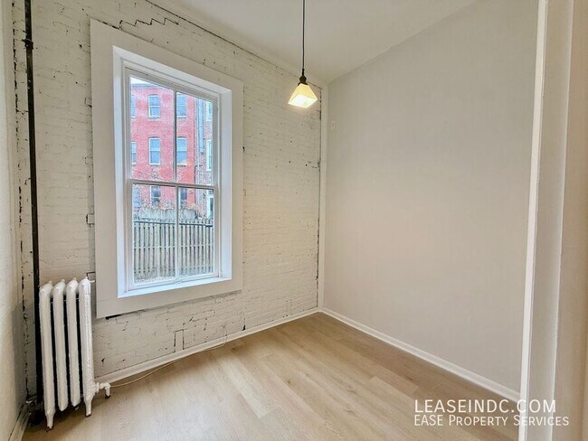 Building Photo - 1507 Vermont Ave NW