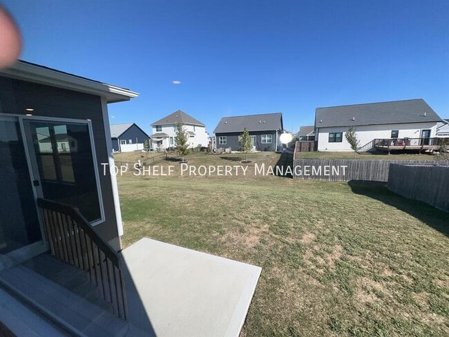 Building Photo - 1060 Spruce St