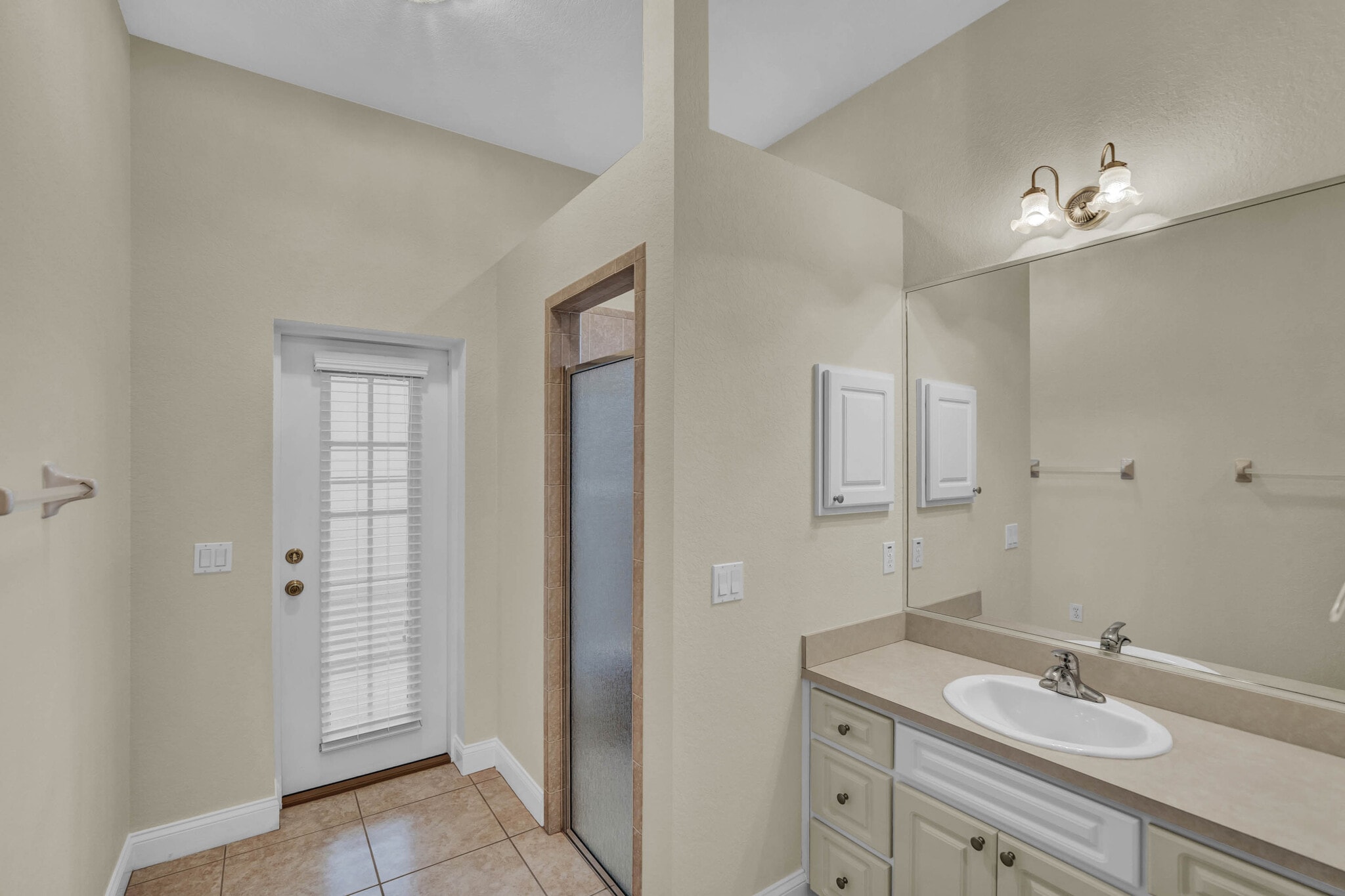 Bathroom 3. - 832 Ashton Oaks Cir