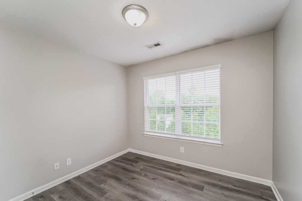 Building Photo - 6913 Seney Dr