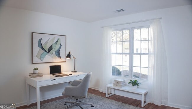 Building Photo - 1060 Grace Dr