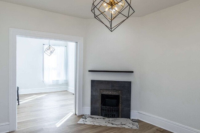 Building Photo - "COMING SOON" Stunning Remodeled Patio Hom...