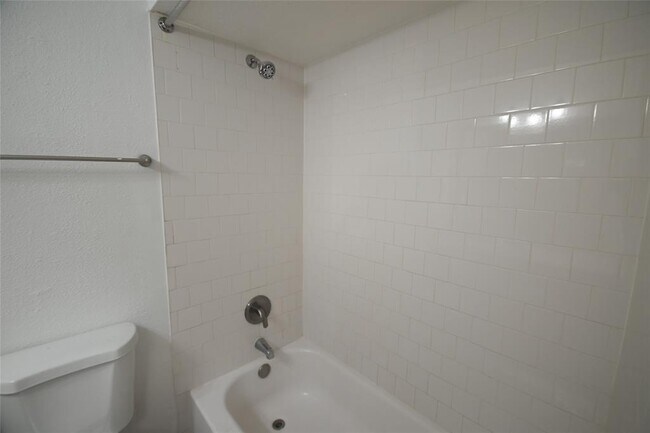 Building Photo - 12603 Ashford Meadow Dr