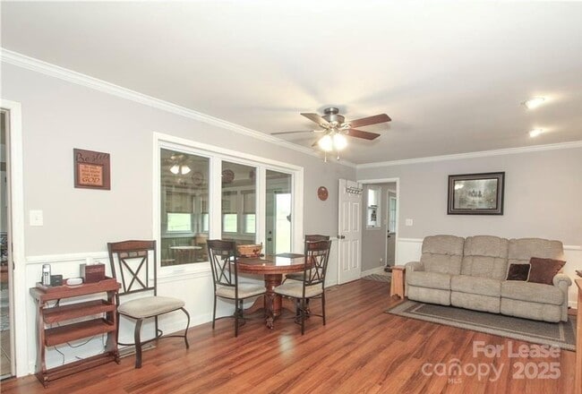 Building Photo - 12320 Winget Rd