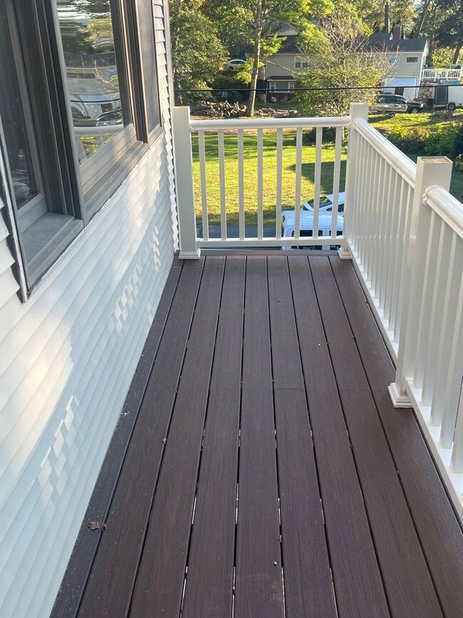 Building Photo - 2 Br / 2Ba Home with water views in Wareha...