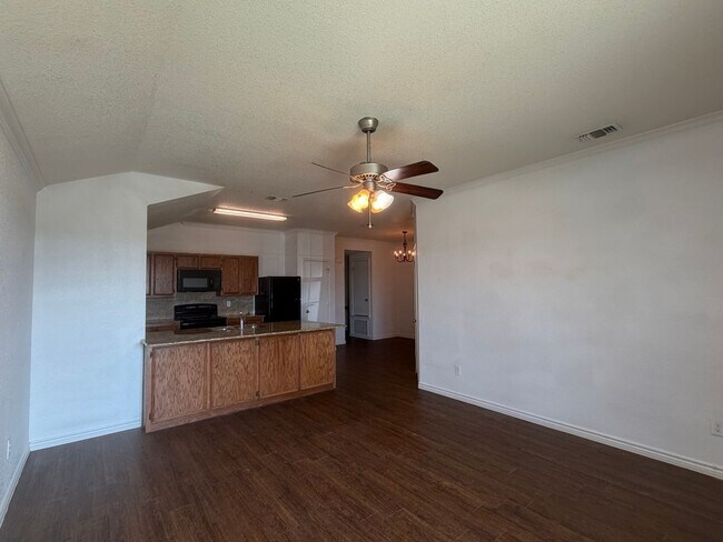Building Photo - 403 Olaf Dr