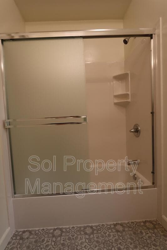 Building Photo - 331 Mission St