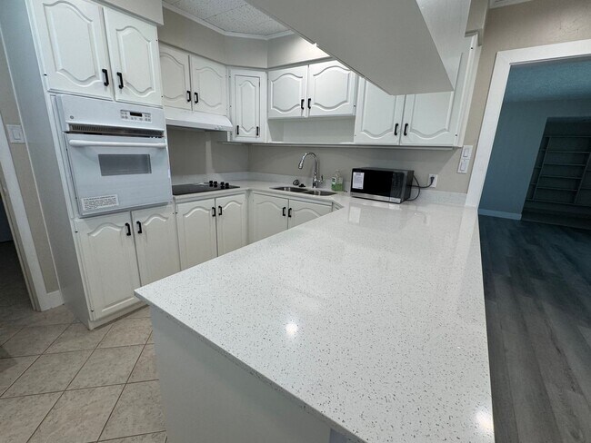 Building Photo - Beautiful home for rent in Salt Lake City!