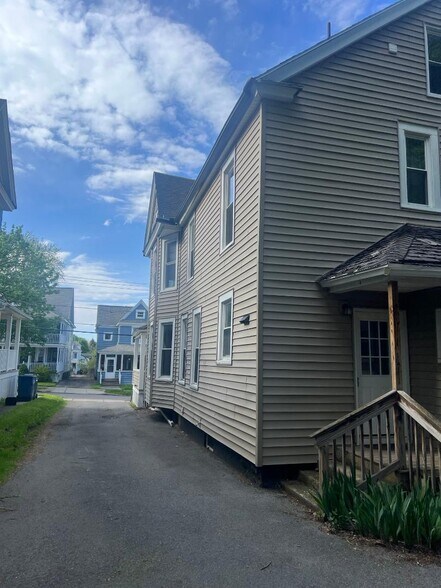 Building Photo - 229 Bryant Ave